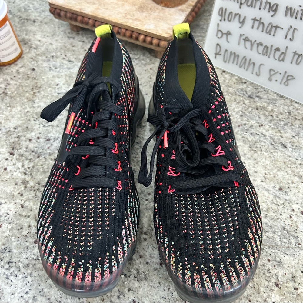Nike women’s air vapormax